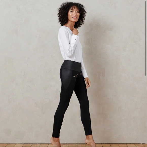 ADAY throw and roll leggings mid rise black Small - Picture 2 of 11